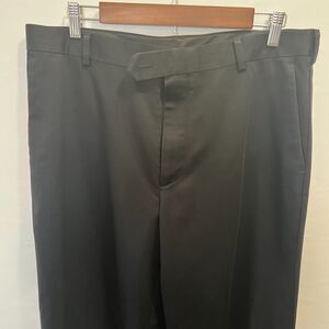 Dockers Premium Men's Size W34 L31 Black Relaxed Fit Business Casual Pants